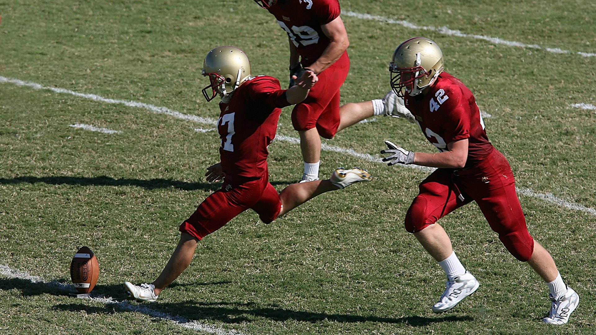 九游网游官网-选手专属训练计划曝光科学安排每日节奏，职业选手训练营